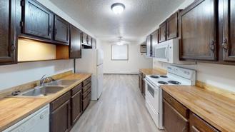 1100 Pleasant St #3 - Photo 1 of 1