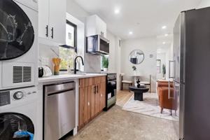 featured image of 176 Rivington St #10