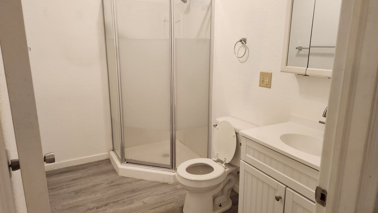 408 Lewis Road - Photo 3 of 9