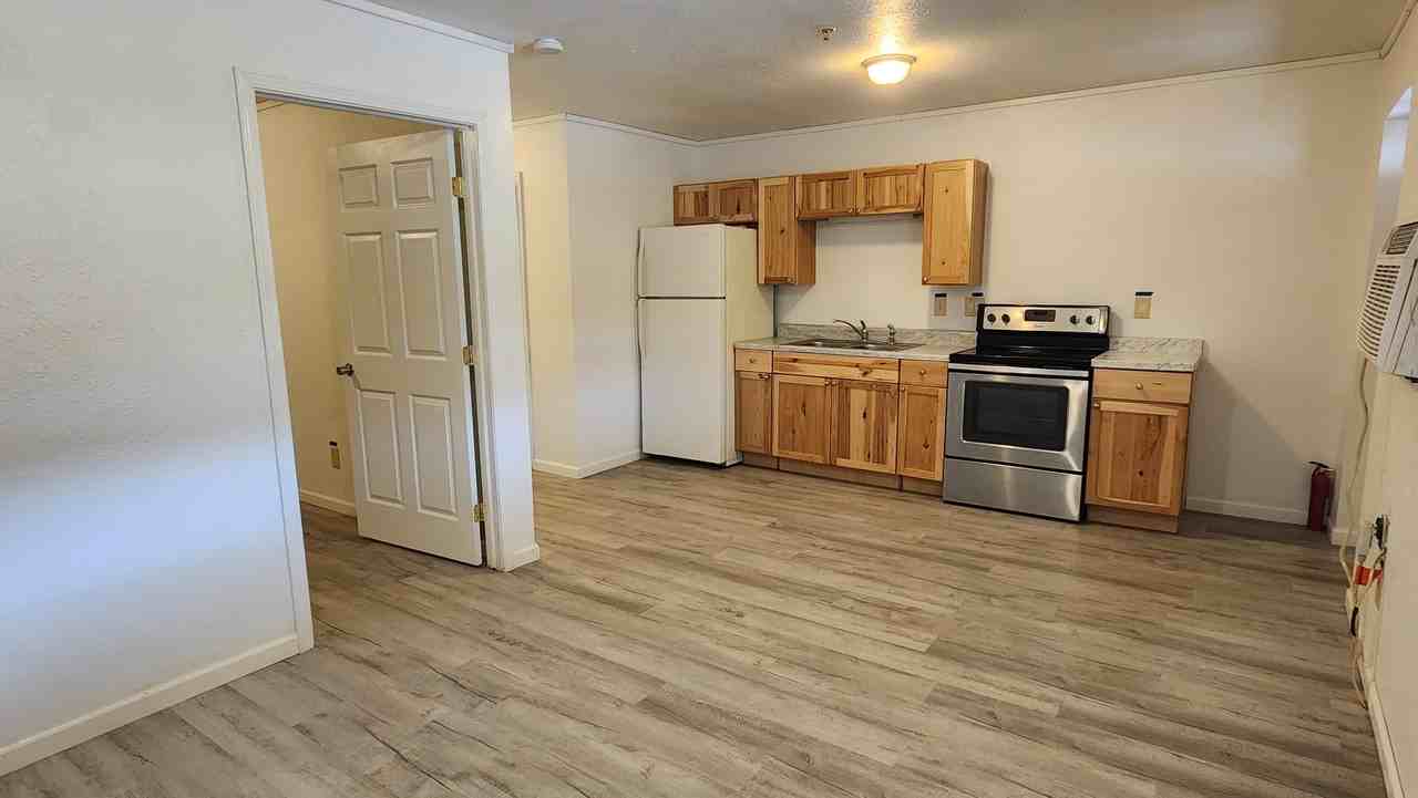 408 Lewis Road - Photo 6 of 9