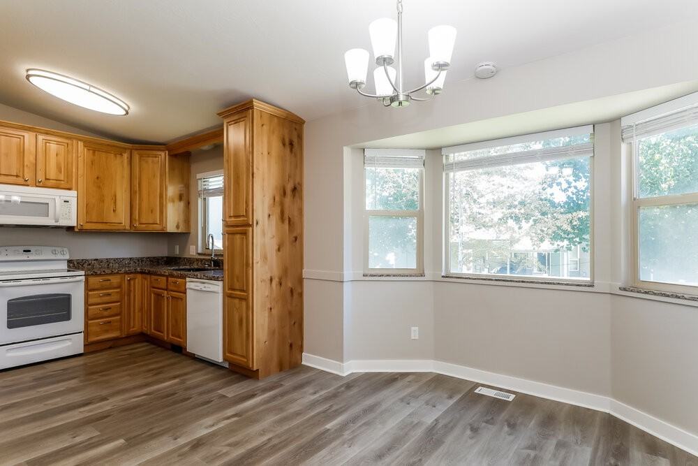 8781 Sw - Photo 7 of 18