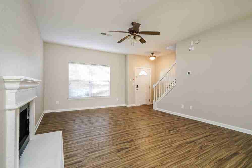 5357 Jerome Rd - Photo 5 of 17