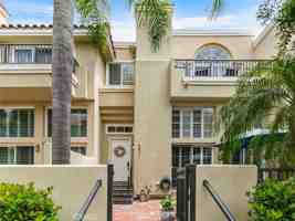 featured image of 6051 Shadowbrook Cir