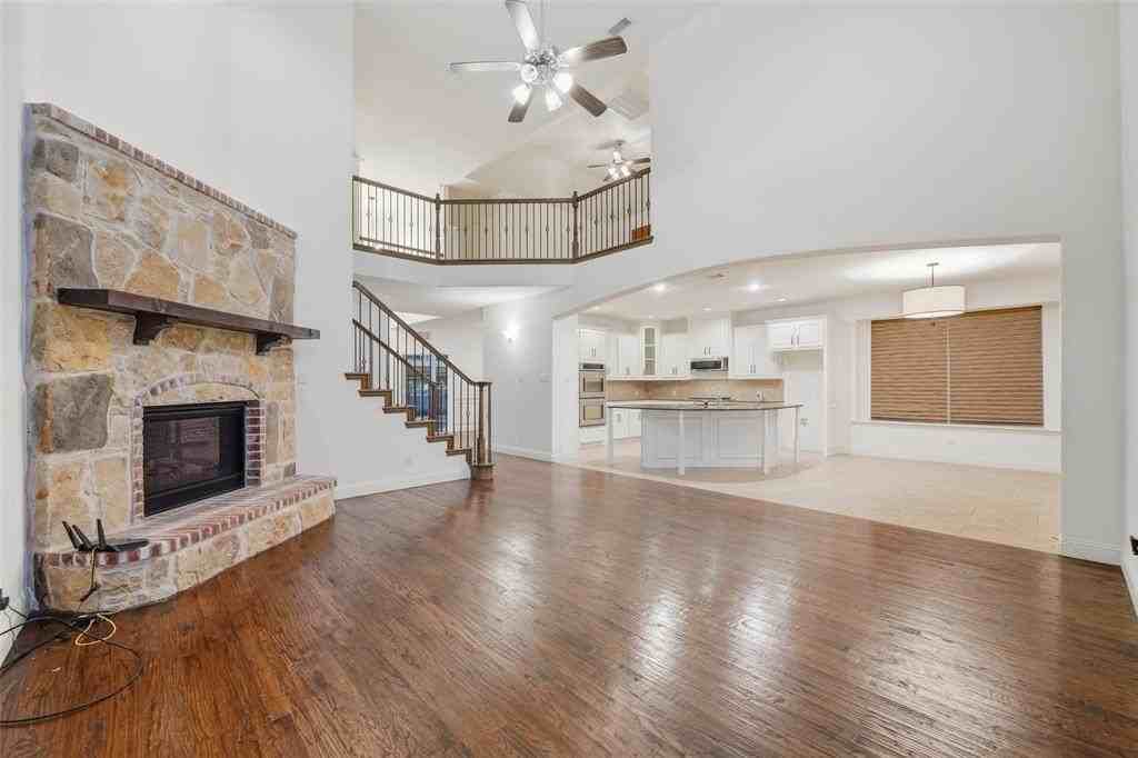 1321 Talley Ln - Photo 7 of 40