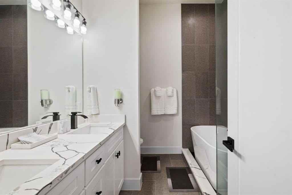 5942 Prospect Ave - Photo 6 of 25