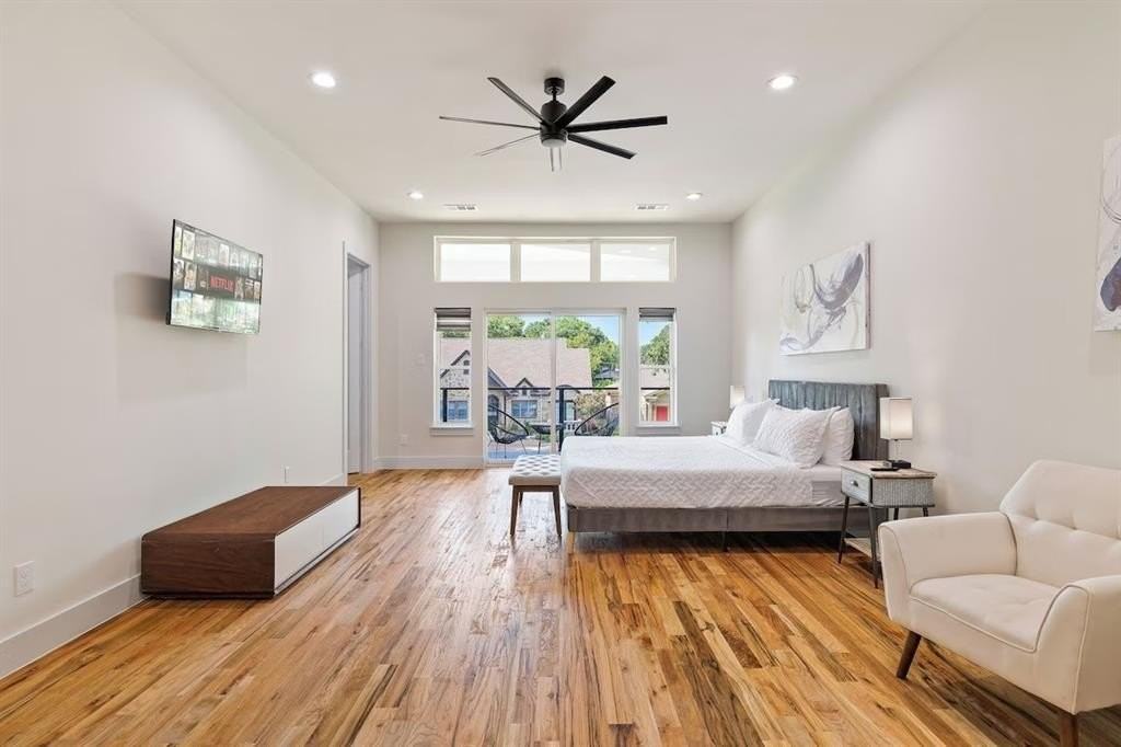 5942 Prospect Ave - Photo 7 of 25