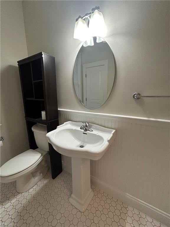 444 E Freemason St #1B - Photo 6 of 13