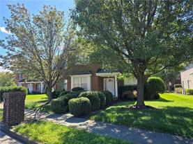 905 Riddlehurst Ave - Photo 1 of 1