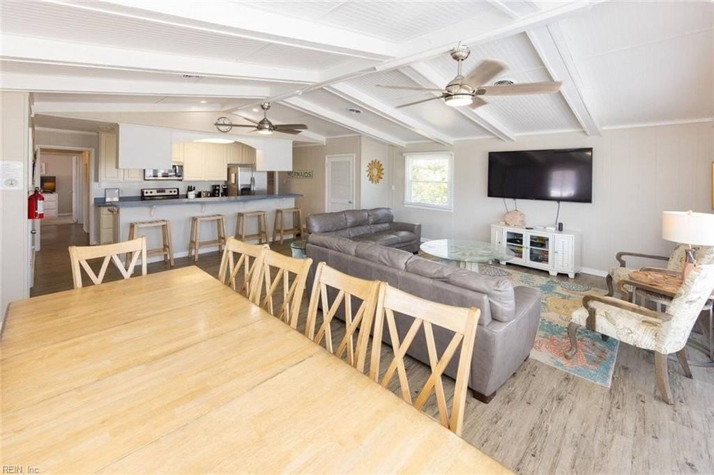 3661 Sandfiddler Rd - Photo 5 of 22