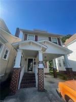 featured image of 309 W 30th St