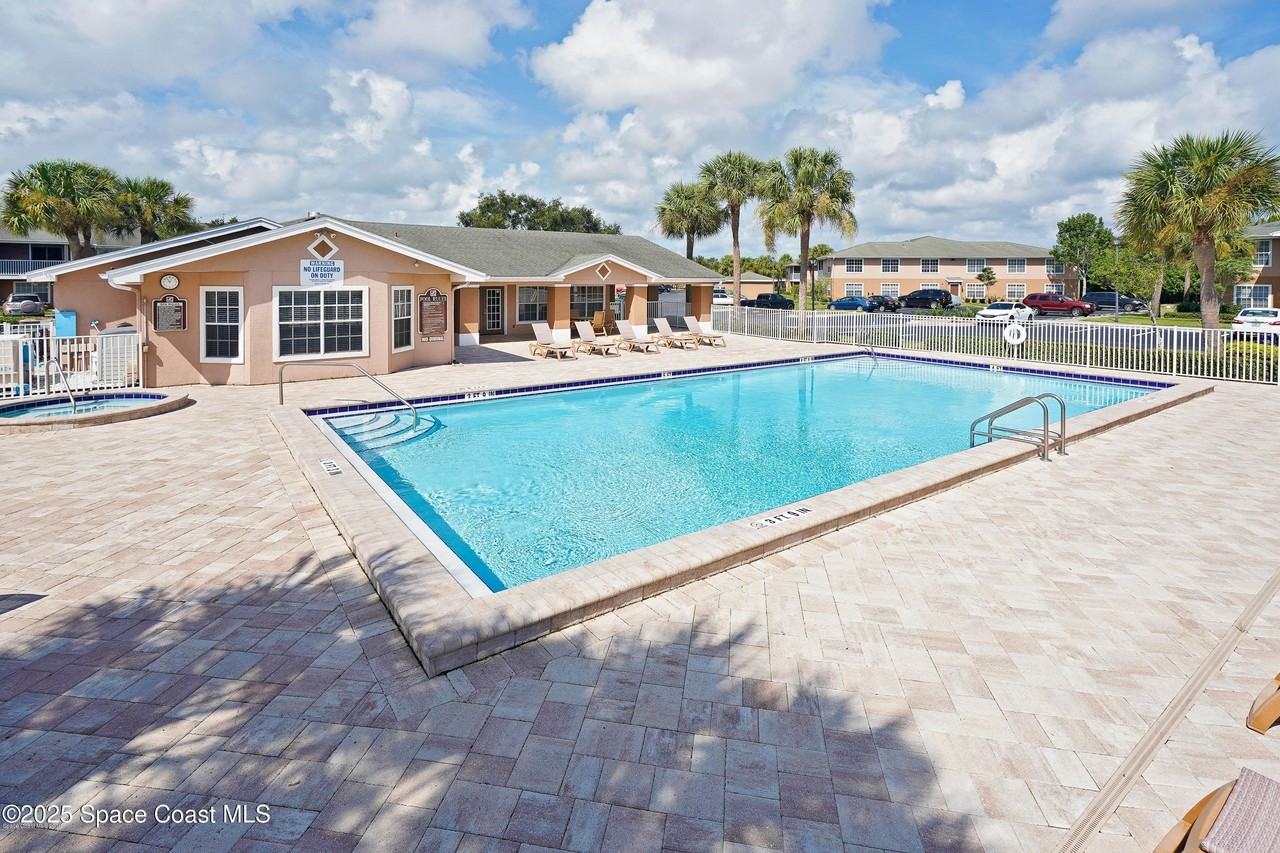 1790 Rocky Wood Cir Apt 205 #205 - Photo 5 of 11