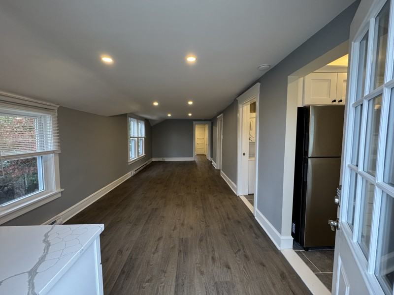 321 Wesley Ave #3 - Photo 5 of 22