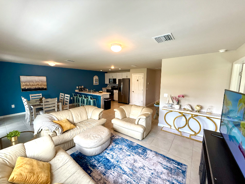 13680 Drysdale Ave - Photo 6 of 37