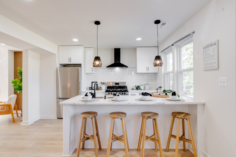 1720 Wadsworth Way - Photo 5 of 20