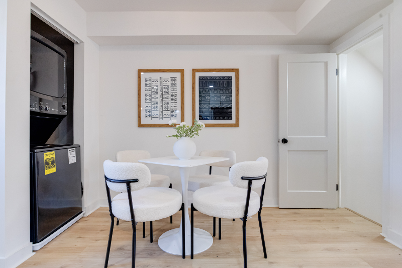 1720 Wadsworth Way - Photo 6 of 20