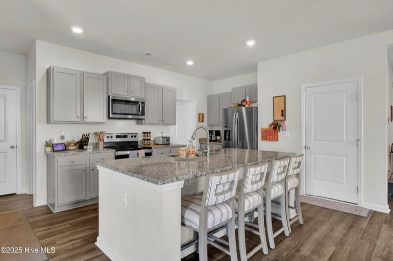 210 Avocet Way - Photo 6 of 16