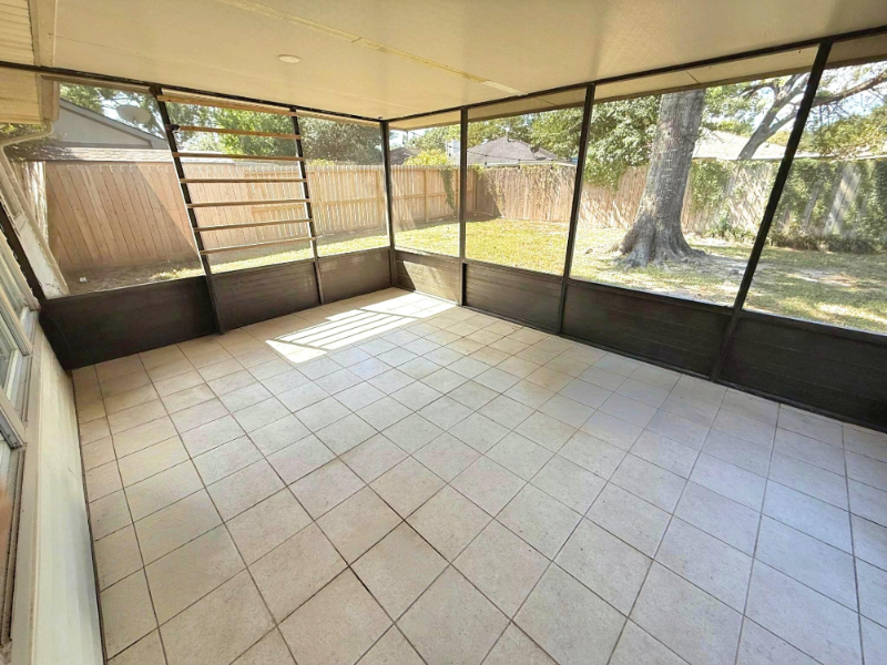 11127 Fall Breeze Dr - Photo 3 of 18