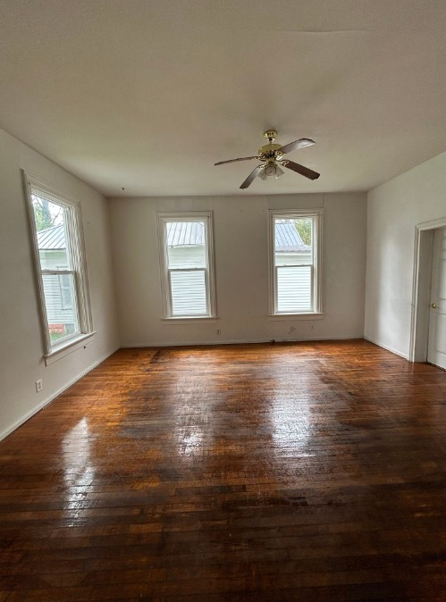 406 N B St - Photo 3 of 10