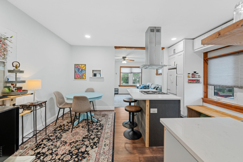 4149 Haven St - Photo 2 of 13