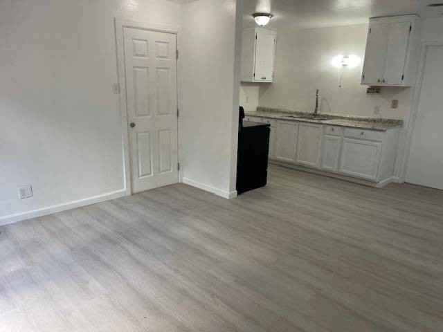 651 Loring Avenue - Photo 6 of 23