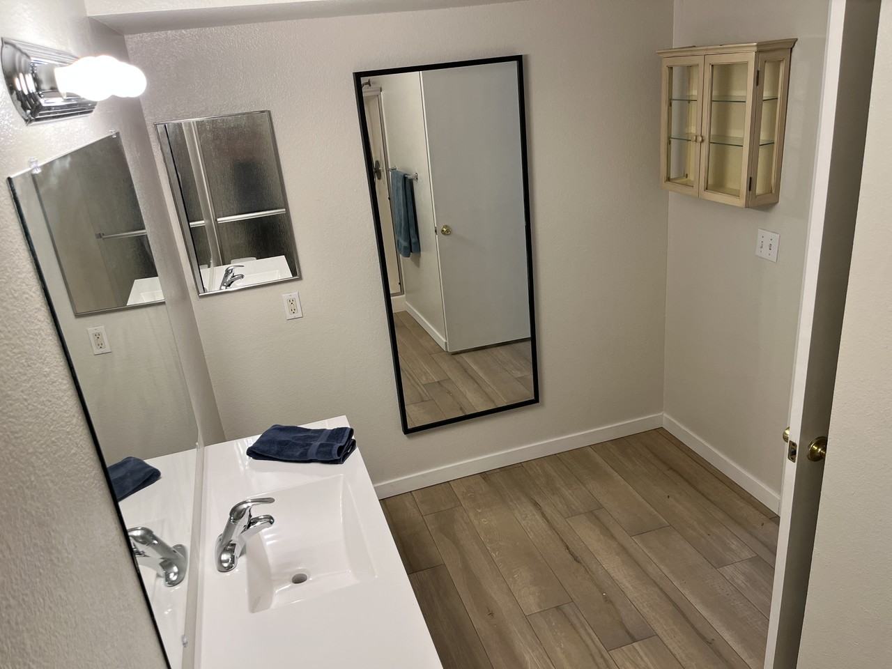 517 West Duke Drive #NA - Photo 5 of 14