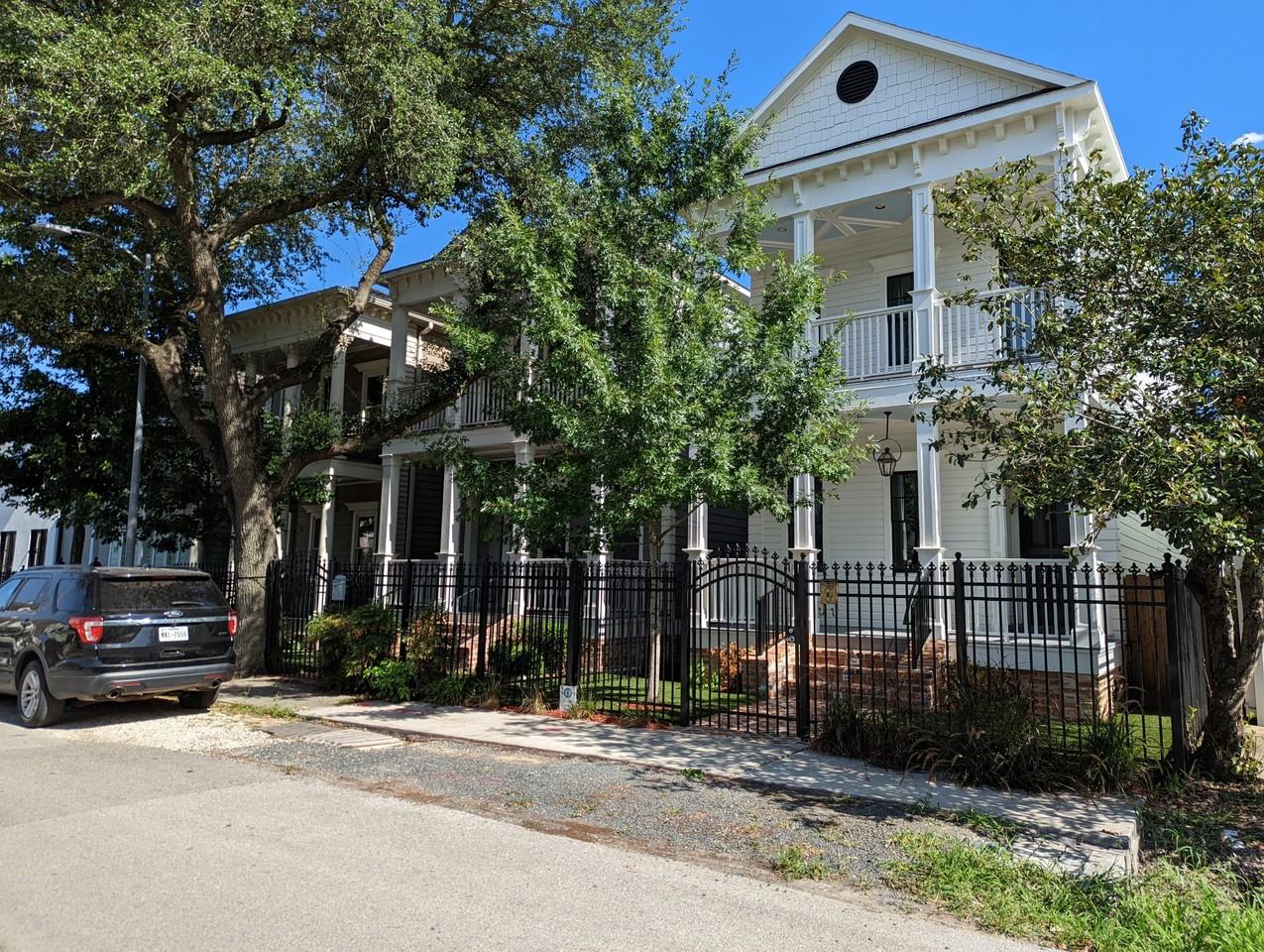 722 East 29th Street #NA - Photo 2 of 46