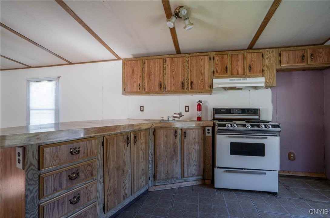 112 Mountainview Ln - Photo 4 of 21