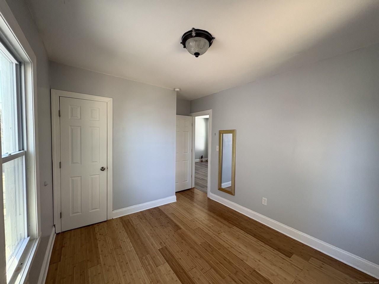 679 Shelton St #2 - Photo 6 of 25