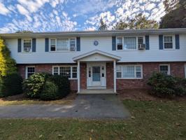 featured image of 24 College St #5