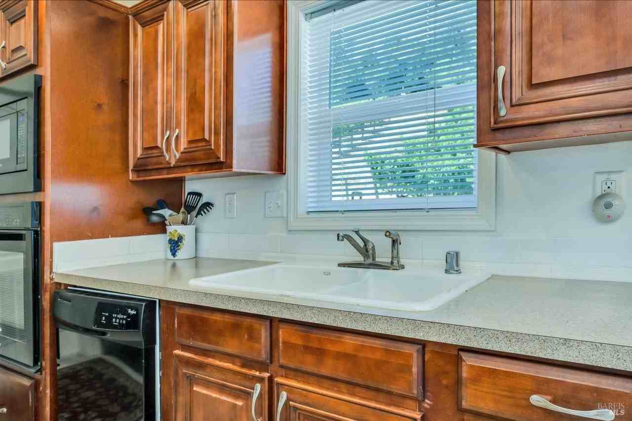 1623 Whitehall Lane - Photo 3 of 26