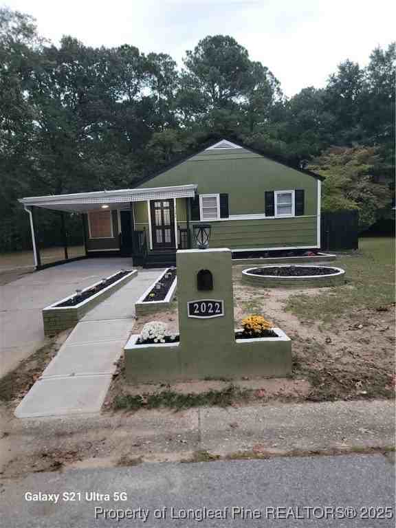 2022 Newark Ave - Photo 2 of 9