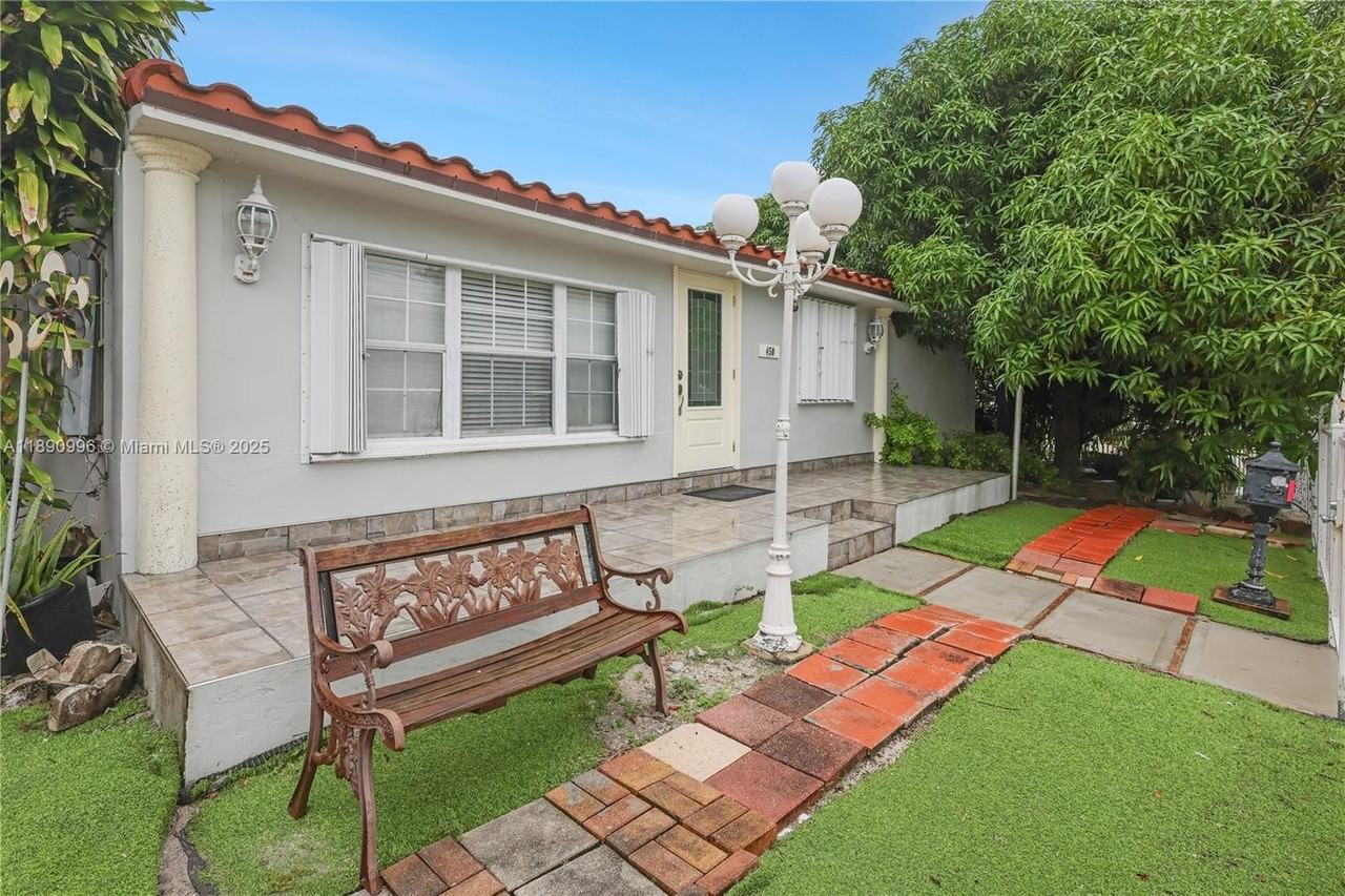 450 Northwest 40th Court