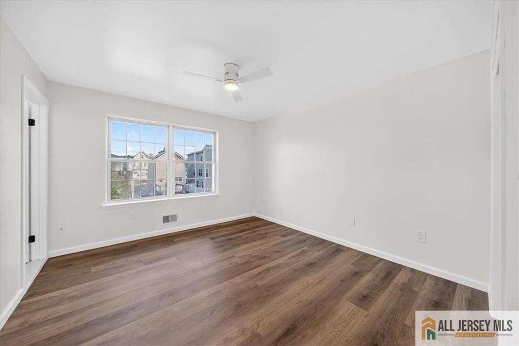 19 Harris St - Photo 6 of 19