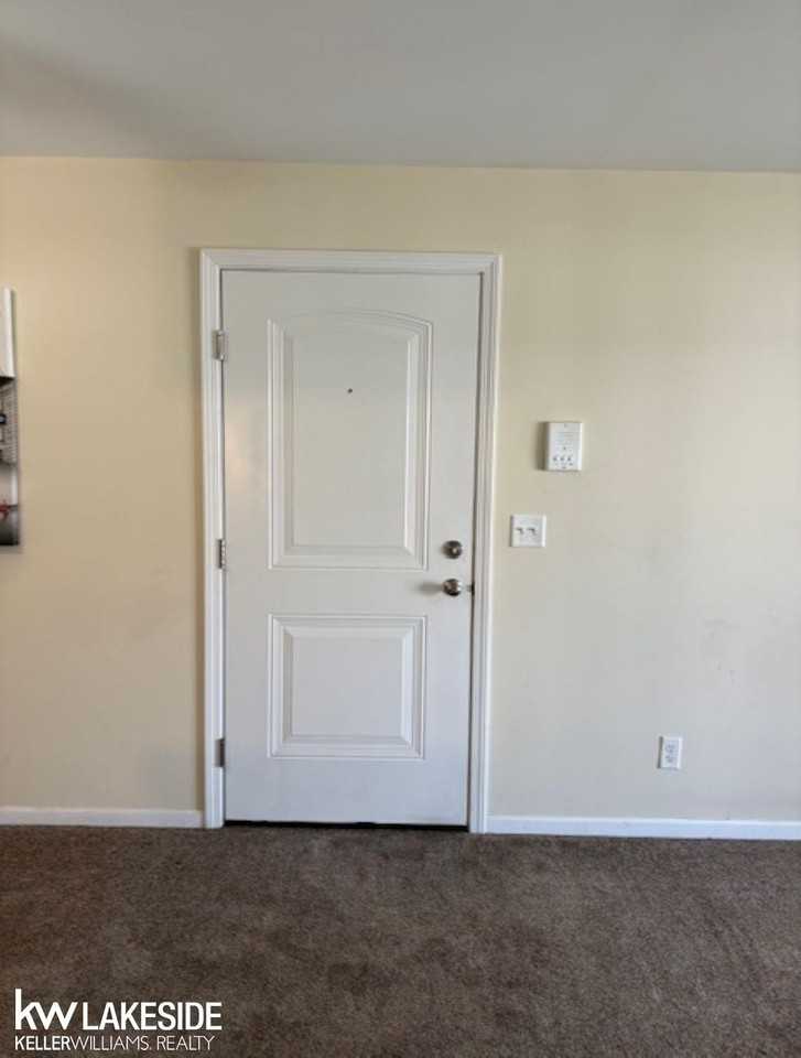 14231 Ivanhoe Dr - Photo 6 of 23