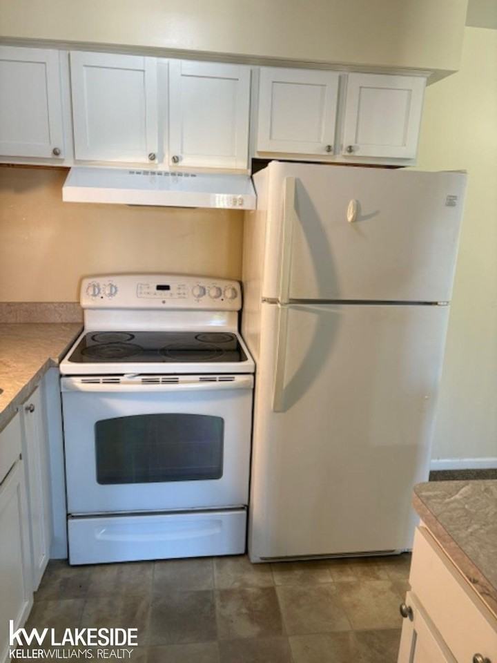 14231 Ivanhoe Dr - Photo 7 of 23