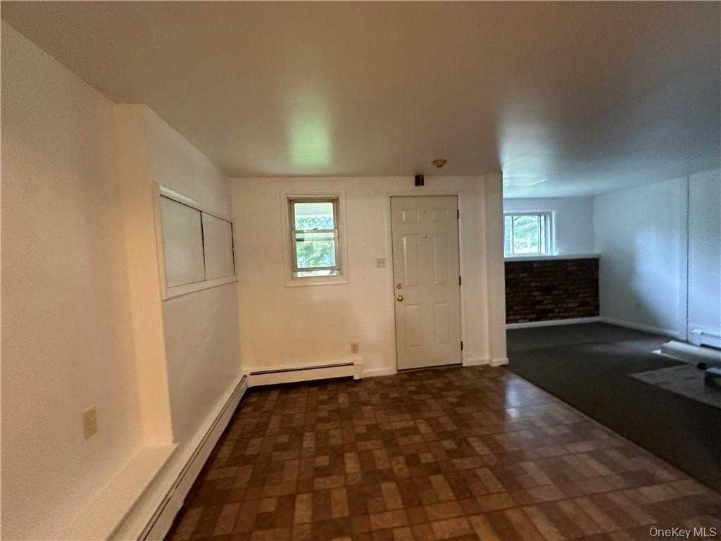 2 School St #1D - Photo 5 of 19