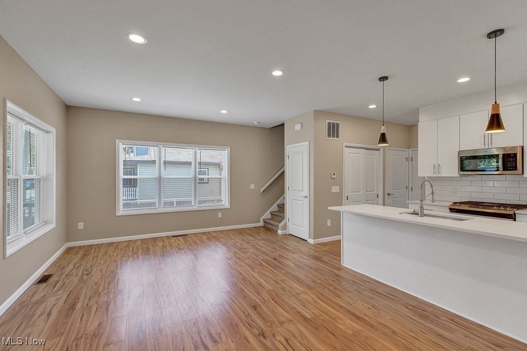 5904 Wakefield Ave - Photo 3 of 25