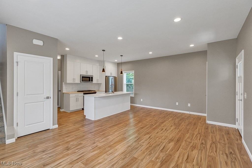 5904 Wakefield Ave - Photo 5 of 25