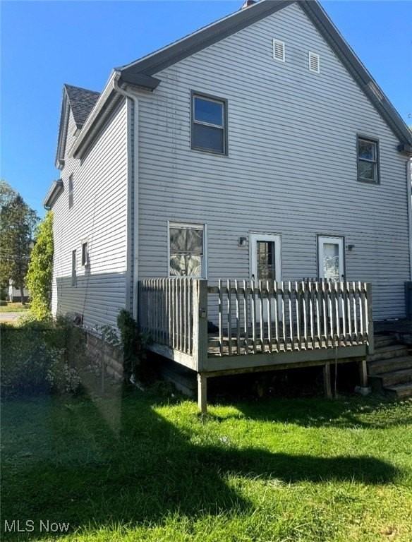 1017 Washington Ave - Photo 3 of 16