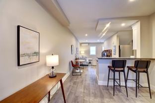 621 Islington St #C - Photo 1 of 1