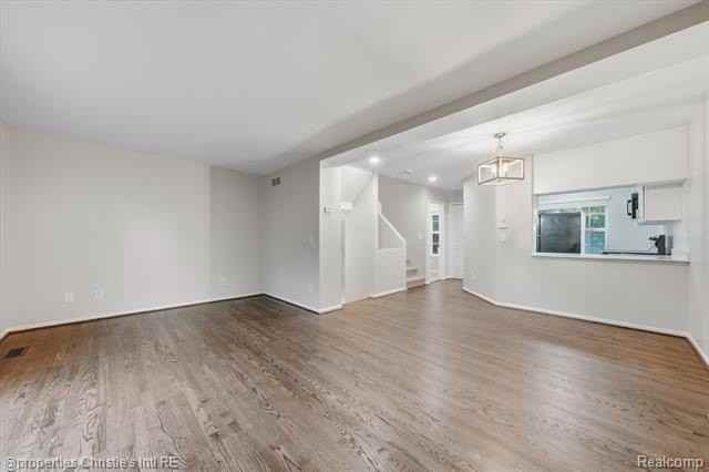 483 West Lincoln Avenue - Photo 4 of 15