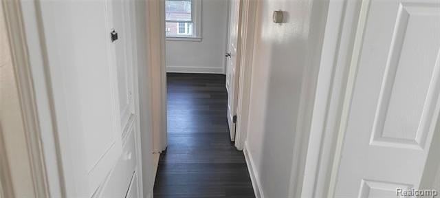 3934 Devonshire Rd - Photo 2 of 36