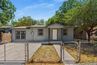 512 Vickers Ave - Photo 1 of 1