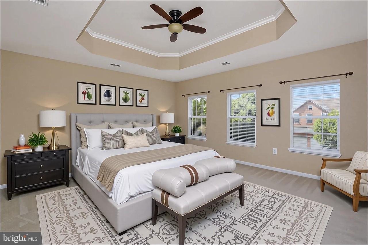 1950 Melvor Ln - Photo 5 of 8