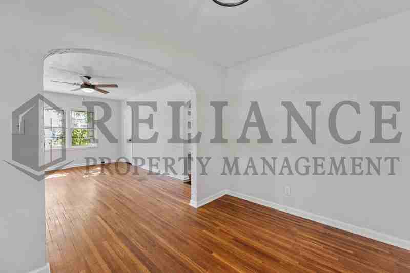 653 Harding St - Photo 7 of 23