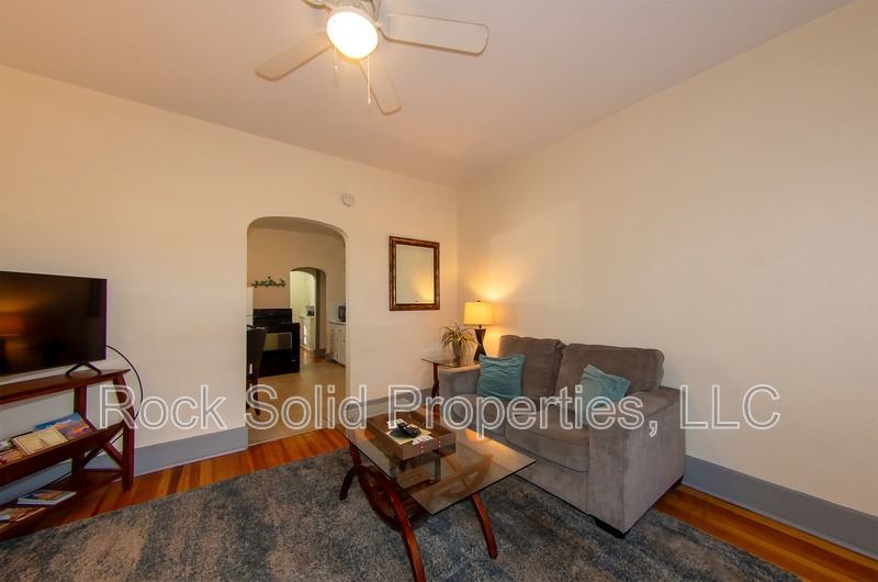 311 E 5th Ave - Photo 3 of 29
