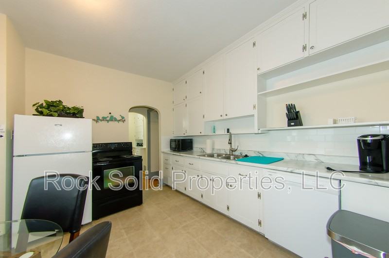 311 E 5th Ave - Photo 5 of 29