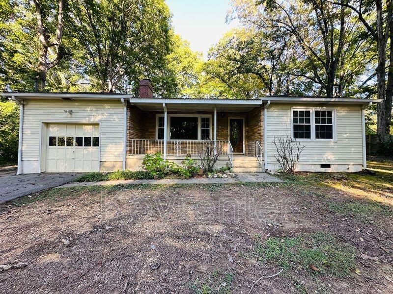 1614 Shirley Way - Photo 3 of 17