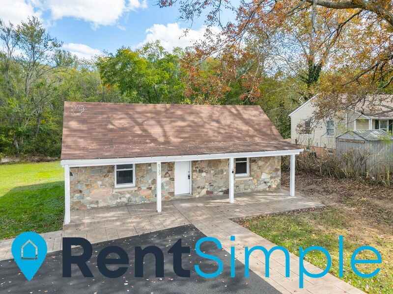 6733 Leeds Manor Rd - Photo 2 of 47