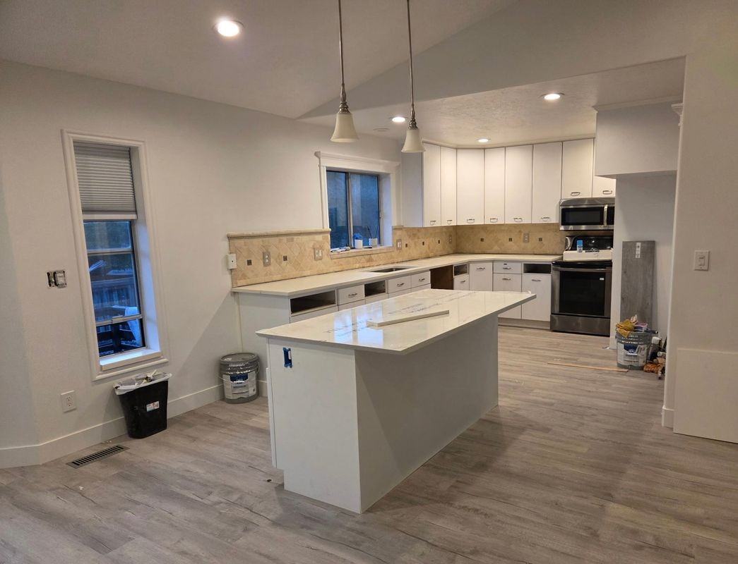 1821 N 280 W - Photo 3 of 24